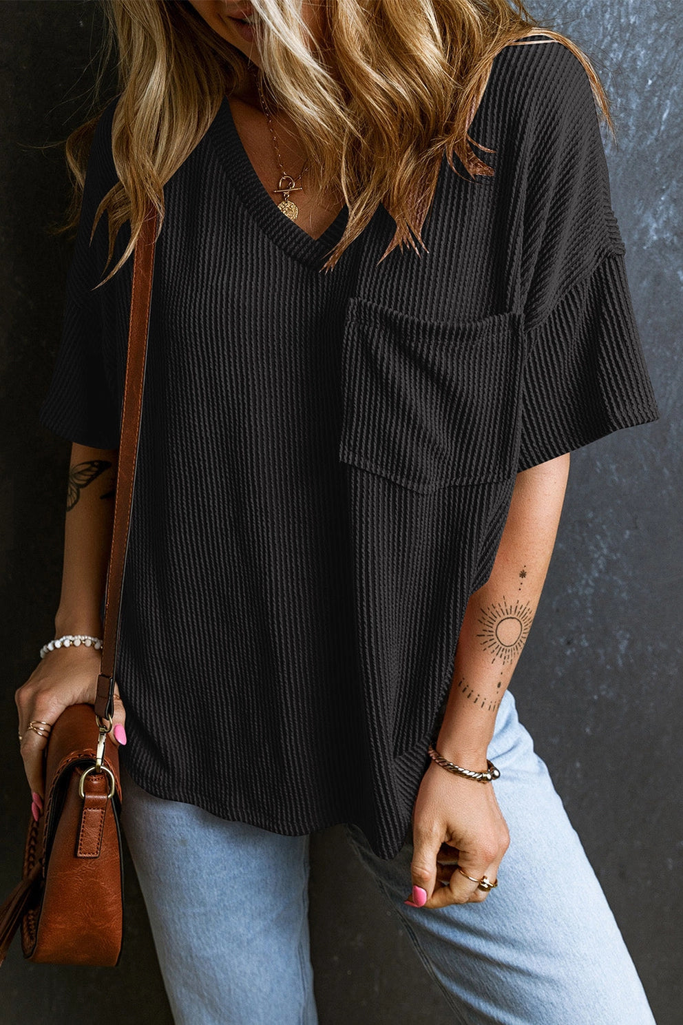 Ariel V Neck Chest Pocket Loose T-Shirt